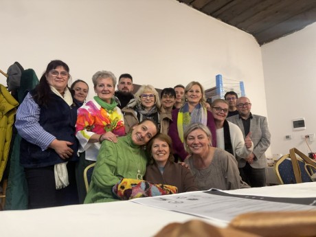 492eb7a4-e561-44c6-a234-7242c830abb2